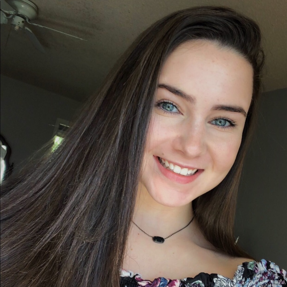 Meet your Posher, Ashley